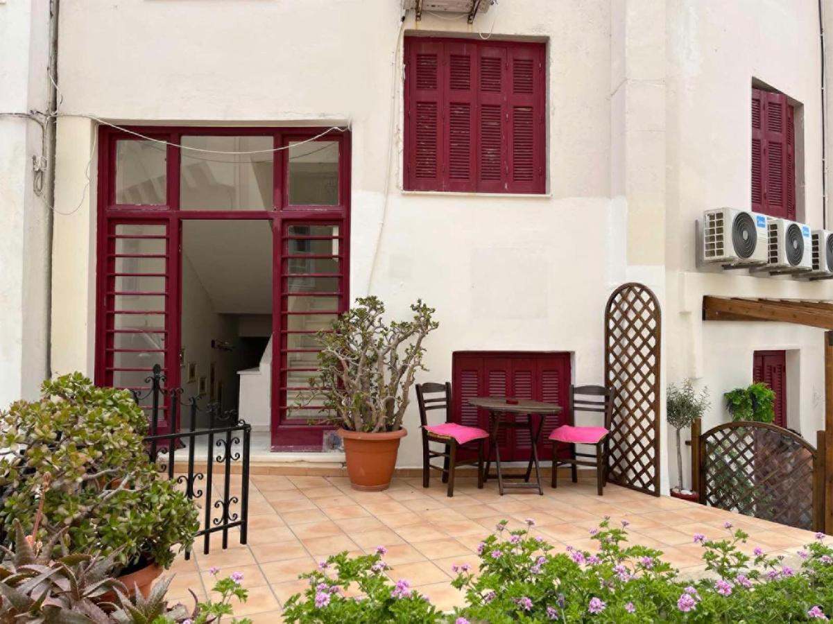 Отель Naxos Philoxenia Naxos City Экстерьер фото